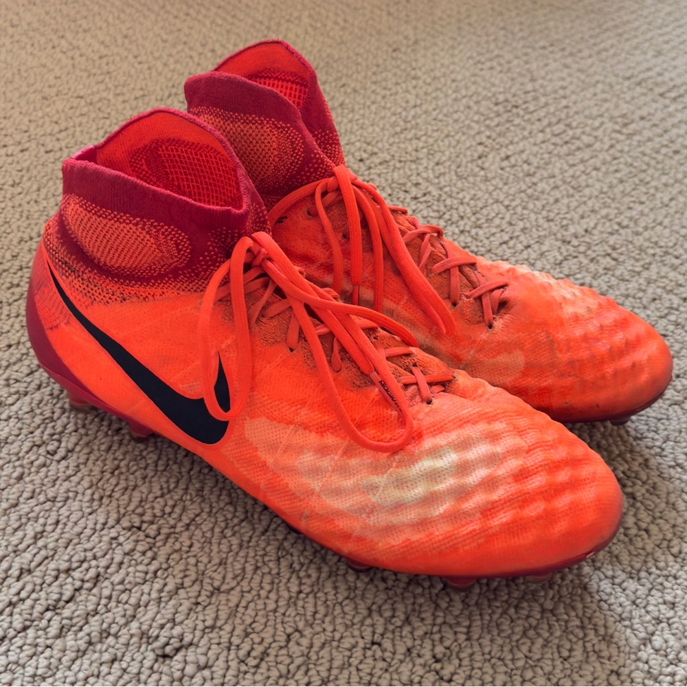 Nike Magista Men’s Soccer Cleats Size 10.5